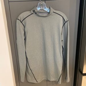 Under Armour mock turtleneck cold gear long sleeve compression shirt in XL